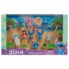 Set Deluxe com 8 Bonecos e Acessórios Lilo &amp Stitch - Disney