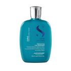 Shampoo Alfaparf Milano Semi Di Lino para melhorar os cachos 250mL