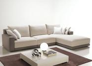 Sofá 3 Lugares com Puff, Revestimento em Sarja, Cinza com Off white  NOV001