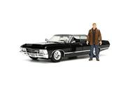 Supernatural 01:24 1967 Chevy Impala Die-cast Car w / Dean Winchester Die-cast Figura, Brinquedos para Crianças e Adultos