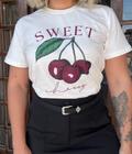 T-shirt sweet cherry cereja manga curta gola rasa feminina tendência básica