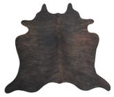 Tapete de couro. Pele em formato natural. L 1,60 x C 1,60 m. Tons escuros. Ref. P1259