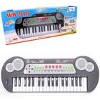 Teclado / piano musical infantil com microfone preto a pilha na caixa wellkids - Well Kids