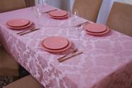 Toalha de Mesa Quadrada Jacquard 1,35x1,50 Rosa - 4 lugares - Bf Confeccoes