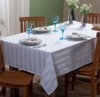 Toalha de Mesa Retangular Jacquard Savage 6 Lugares 1,35x2,10m Branyl