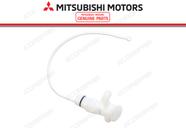 Tubo enchimento lavador parabrisa L200 Triton - Original - Mitsubishi