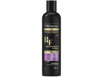 Shampoo TRESemmé Reconstrução e Força Cabelos - Mais Fortes e Resistentes Profissional 400ml