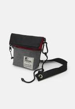 other culture shoulder bolsa