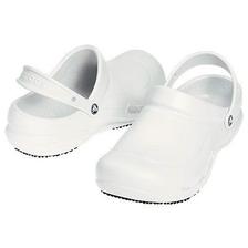 crocs feminino fechado branco