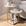 Off White/Dourado