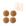 2 caixas marrons e brancas