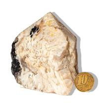 01 Turmalina no Feldspato Pé e Bico Serrado 300 a 400g Tipo C 01 Turmalina no Feldspato Pé e Bico Serrado 300 a 400g Tipo C