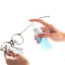 01 Unidade de Kit de Limpeza para óculos com 4 unidades Limpa Lentes + 4 unidades Flanela Mágica 01 Unidade de Kit de Limpeza para óculos com 4 unidades Limpa Lentes + 4 unidades Flanela Mágica