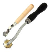 02 Marcador Carretilha Couro Lona Artesanato Cabo Madeira