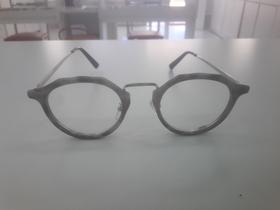 039-Armação detalhada com preto e branco em acetato com plaquetas de silicone feminino