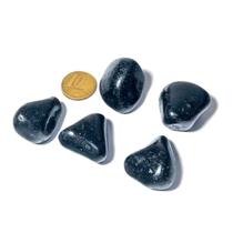 05 Quartzo Preto ou Quartzito Pedra Rolado 25mm Natural 05 Quartzo Preto ou Quartzito Pedra Rolado 25mm Natural