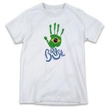 1 Camiseta Brasil Patriota 7 de Setembro Mão e Escrita Personalizada 1 Camiseta Brasil Patriota 7 de Setembro Mão e Escrita Personalizada