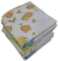 1 Cueiro Flanelado Com Aplique Neutro Estampado Com Crochê