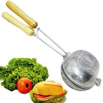 1 Forma De Aluminio Sanduicheira Para Pao Frances Com Cabo De Madeira 33x14cm 1 Forma De Aluminio Sanduicheira Para Pao Frances Com Cabo De Madeira 33x14cm