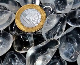 1 kg de Cristal de Quartzo Transparente Rolado - Pedra M 20 a 35mm Tipo A 1 kg de Cristal de Quartzo Transparente Rolado - Pedra M 20 a 35mm Tipo A