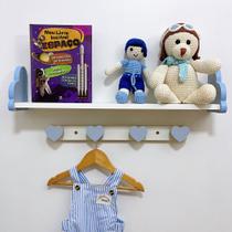 1 Prateleira colorida infantil 60cm e 1 cabideiro coração