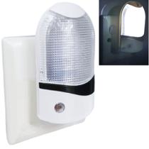 10 Luminárias de Quarto Abajur Tomada Luz Led Automática