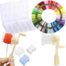 100 LInhas Meadas Coloridas Para Bordado Ponto Cruz + Manivela Enrolar Fio e Linha + Box Organizador 100 LInhas Meadas Coloridas Para Bordado Ponto Cruz + Manivela Enrolar Fio e Linha + Box Organizador