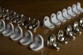 100 Mini Cantoneira 13x13 Cadeirinha Em Aço 2 Furos Moveis 100 Mini Cantoneira 13x13 Cadeirinha Em Aço 2 Furos Moveis