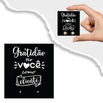 100 Tags para Brinco Com furo para encaixar o brinco Tam. 5x4,5 Cm