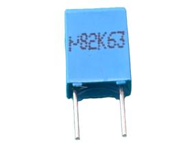 100x Capacitor Poliester 820nf/63v = 820k/63v 10% 5mm Pre
