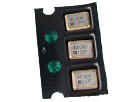 100x Cristal 40,000mhz 15pf 10ppm Smd 2,5x3,2mm