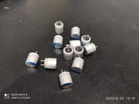 10x Capacitor Eletrolitico 270uf/16v 8x9mm Solido Chemicon