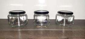 15 Potes de vidro para geléia 300ml c/ tampa de metal Preta 15 Potes de vidro para geléia 300ml c/ tampa de metal Preta
