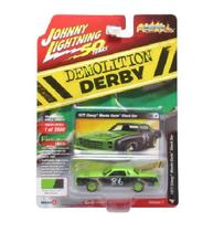 1977 Chevy Monte Carlos Stock Car - Street Freaks - Demolition Derby - 2019 R3 - 1/64 - Johnny Lightning