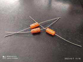 1x Capacitor Eletrolitico 2,2uf/100v Axial 85 6,3x11mm 1x Capacitor Eletrolitico 2,2uf/100v Axial 85 6,3x11mm