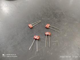 1x Capacitor Mica Prata 1pf/50v Tolerancia 0,5pf Cm0 Icl 1x Capacitor Mica Prata 1pf/50v Tolerancia 0,5pf Cm0 Icl
