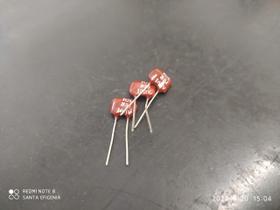1x Capacitor Mica Prata 33pf/100v 5% Icl