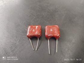 1x Capacitor Mica Prata 3,9nf/100v = 3k9/100v 5% Icl 1x Capacitor Mica Prata 3,9nf/100v = 3k9/100v 5% Icl