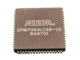 1x Circuito Integrado Epm7064lc68-15 Plcc Altera