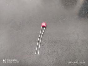 1x Varistor V39za05 = Z39 = S05k25v 5mm 25v Ge