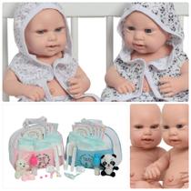 2 Boneca Reborn Gêmeos Saída de Banho Bichinhos + Bolsa 2 Boneca Reborn Gêmeos Saída de Banho Bichinhos + Bolsa