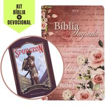 2 Livros Bíblicos = 1 Bíblia Versão NVT Sagrada Mulher Virtuosa Capa e Lateral Rosa Florida + 1 Devocional Por Dayse Fontoura Spurgeon
