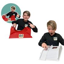 2 pista 2 skate dedo (rampa e half) corrimão escada branca e vermelha