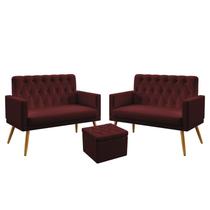 2 Poltronas Namoradeira Nina para Sala de Estar com Rodapé e Capitonê com Puff Quasar Sued Bordô Aradecor