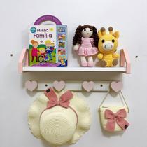 2 Prateleiras geométricas rosa e 2 cabideiros infantil forma