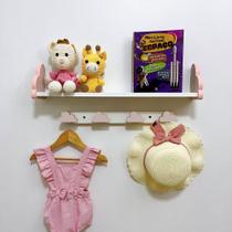 2 Prateleiras nuvem rosa 60cm e 2 cabideiros formas infantil