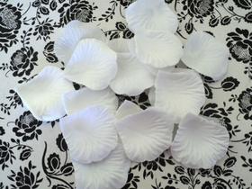 200 Pétalas De Rosas Artificiais Cor Branca Festa Casamento