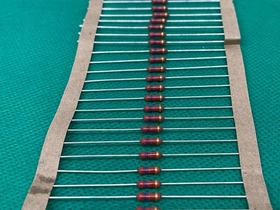 2000x Resistor 2k7 1w 5% Pr01
