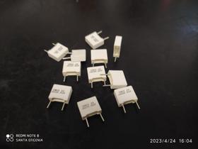 20x Capacitor Poliester 2,2nf/250v = 2k2/250v 3% 7,5mm