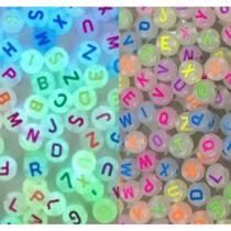 250/500/1000 Miçangas de letra redonda brilha no escuro 6mm